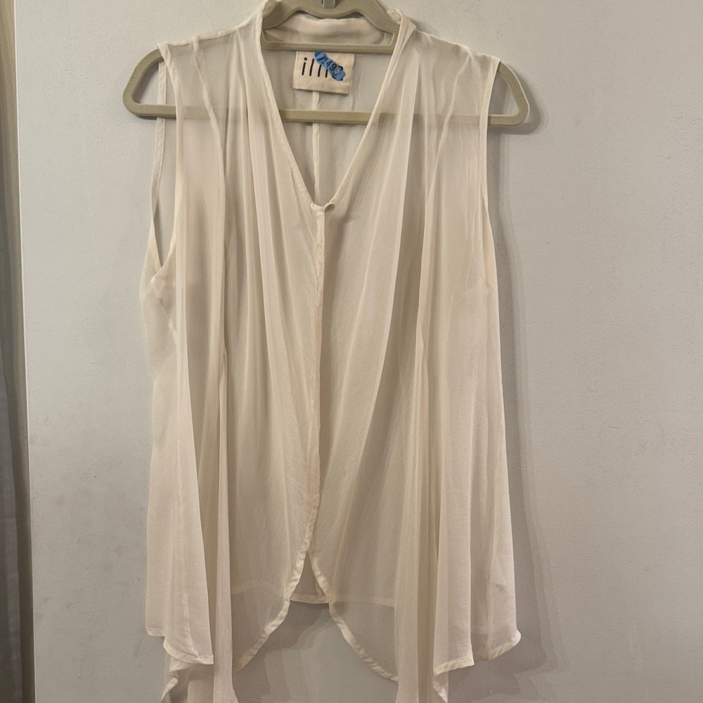 illia Size 8 Stylish Cream 100% Silk Sleeveless Blouse
